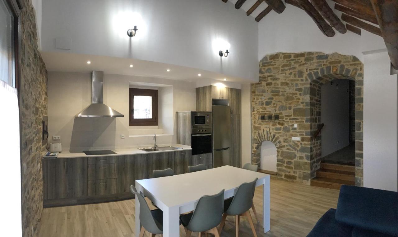 Apartamentos Bajo Peña El Pueyo de Araguás Exterior foto